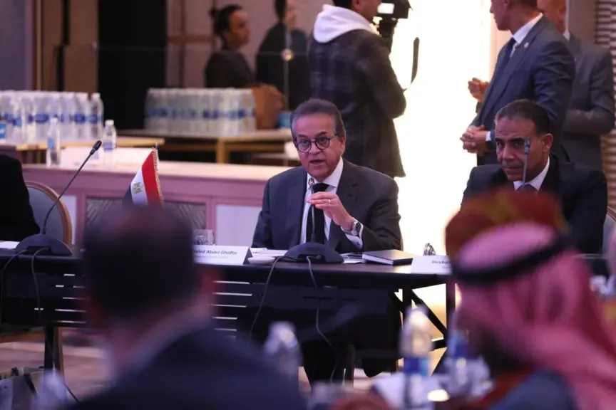 وزير الصحة يشارك في جلسة نقاشية حول الاستثمار المستدام في رعاية سرطان الثدي | صور