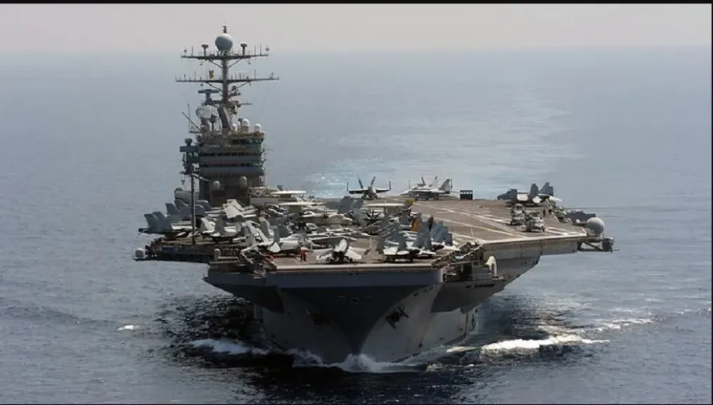 واشنطن بوست: حاملة الطائرات أبراهام لينكولن يتوقع وصولها منطقة الشرق الأوسط خلال أيام