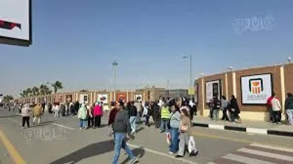 لليوم الثالث، زحام شديد وإقبال كثيف على معرض الكتاب