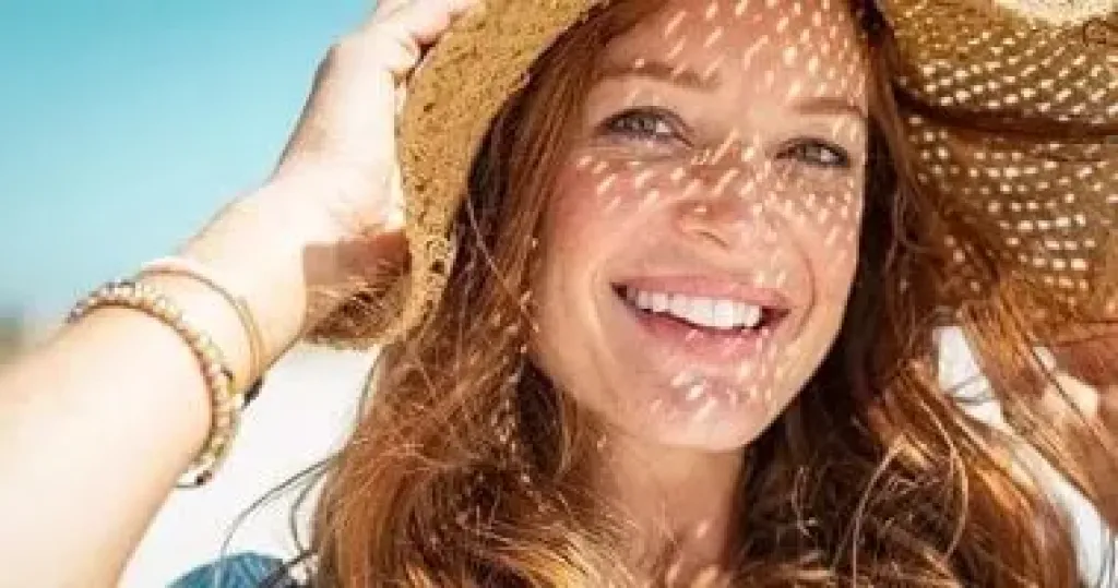 اليوم العالمى للضحك من القلب.. إزاى بيمنع ظهور البثور والتجاعيد المبكرة؟