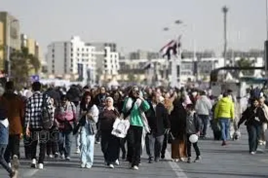 10 صور ترصد تزايد أعداد جمهور معرض الكتاب اليوم السبت