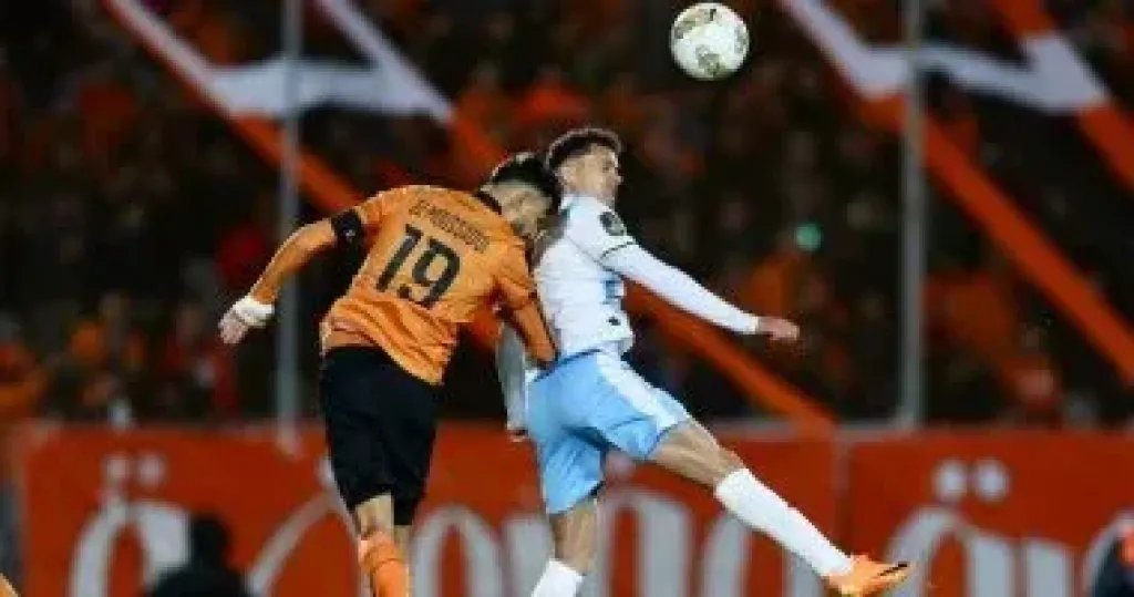 60 دقيقة.. التعادل السلبى سيد الموقف بين نهضة بركان وبيراميدز