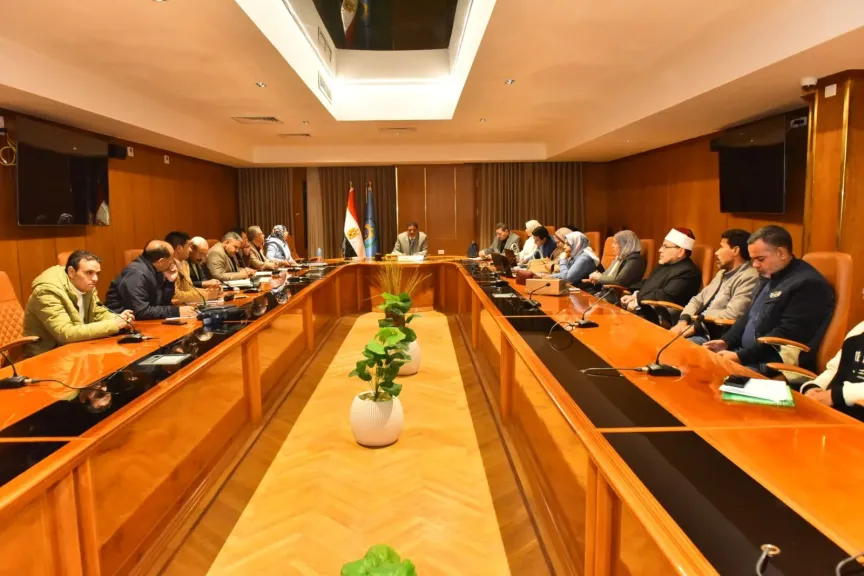 محافظ أسيوط : 88.75% نسبة تنفيذ مشروعات ”حياة كريمة” بالقرى.. وتكليف السكرتير