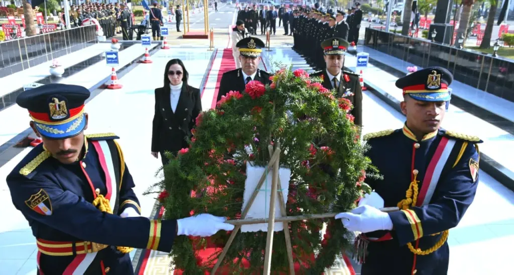 جاكلين تقدم التهنئة لمدير الأمن والقيادات الأمنية والشرطية بمقر فرق الأمن بدمنهور  |صور