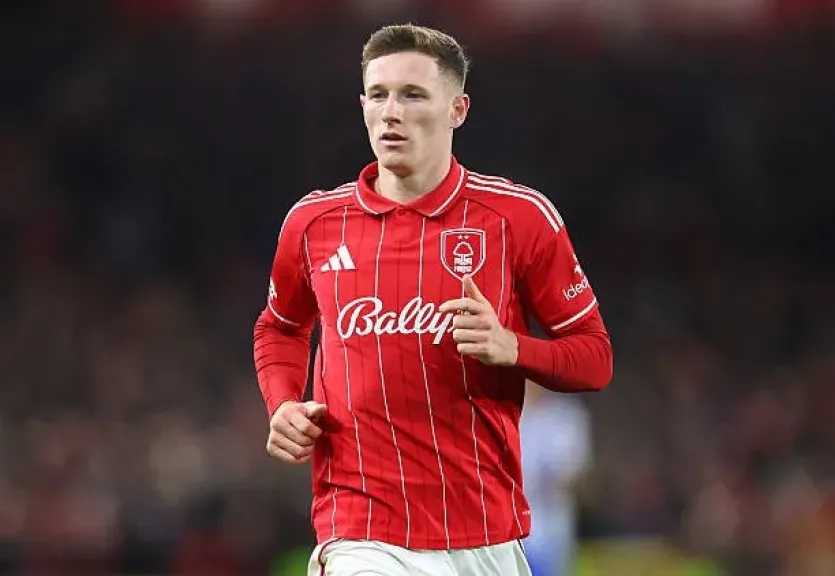 مانشستر يونايتد يزاحم السيتي على ضم جوهرة نوتنجهام فورست