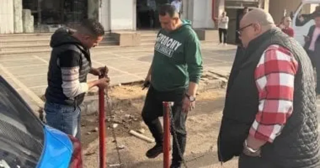 حى العجوزة يشن حملة لمواجهة الإشغالات والتعديات على الطريق العام