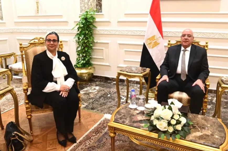 رئيسة المجلس القومي للمرأة تقدم التهنئة للمستشار هشام بدوي |صور