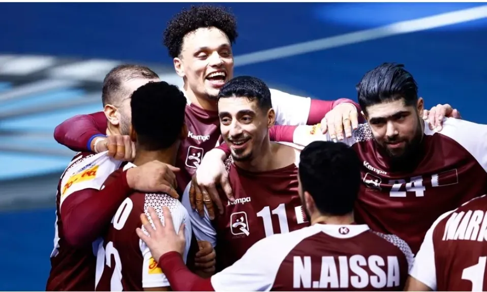 قطر تتفوق على الإمارات في البطولة الآسيوية لكرة اليد بالكويت