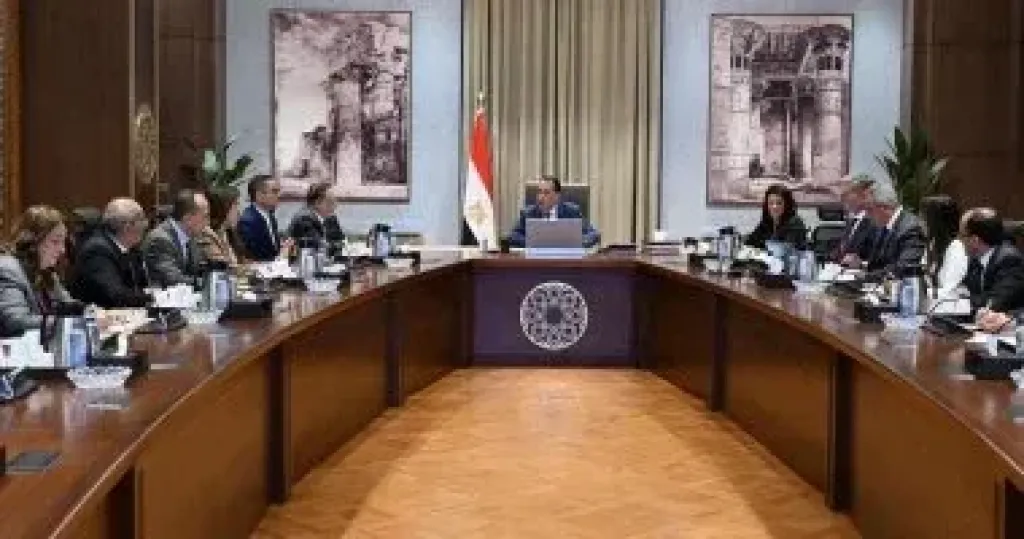 رئيس الوزراء يتابع جهود تحقيق الاكتفاء الذاتي من المنتجات البترولية