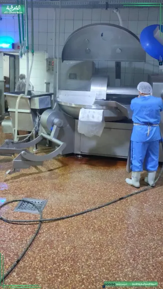 شئون البيئة بالشرقية يقوم بالتفتيش على ٥ منشآت غذائية وصناعية