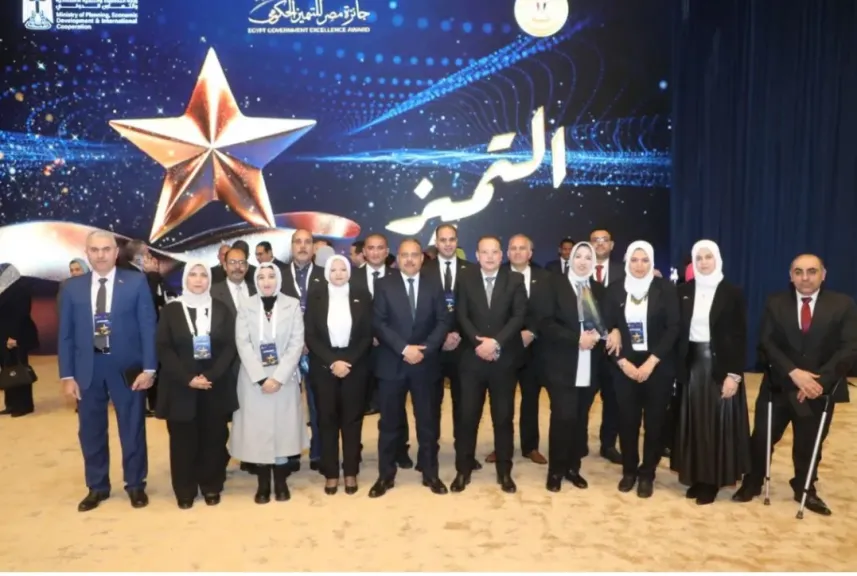 محافظ الشرقية يهنئ الفائزين بمسابقة مصر للتميز الحكومي في دورتها الرابعة