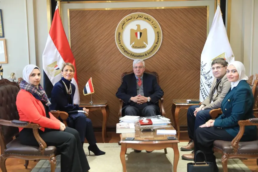 وزير التعليم العالي يبحث مع مديرة مكتب اليونسكو بالقاهرة تعزيز التعاون المشترك