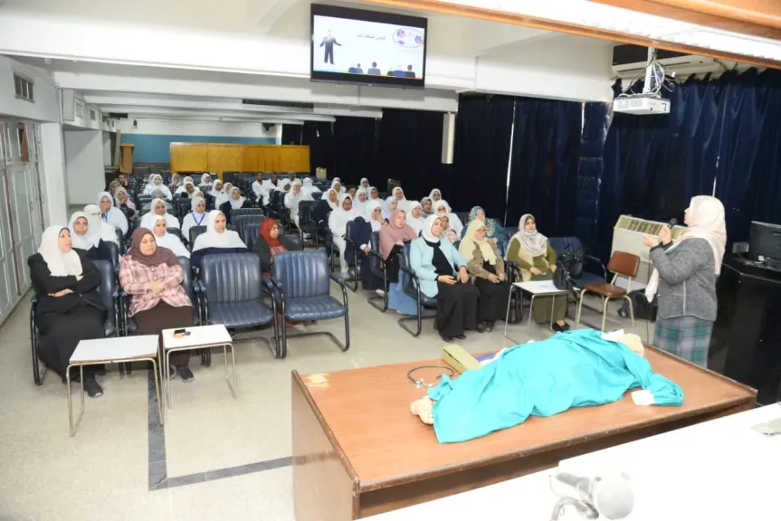 مستشفيات جامعة أسيوط تنظم ندوة علمية لهيئة التمريض