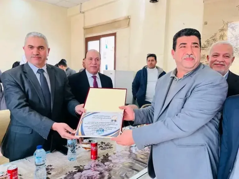 تموين الشرقية يكرم مدير إدارة أبوحماد لبلوغه سن المعاش