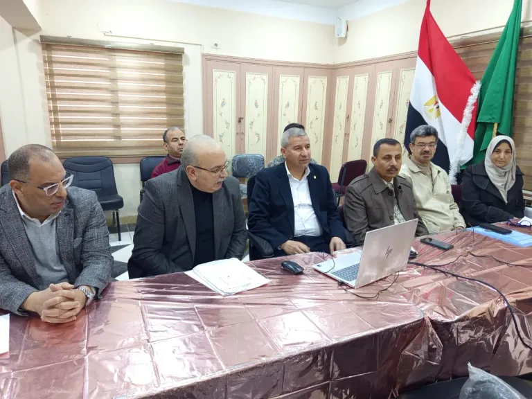 تعليم الشرقية: وكيل أول التعليم يترأس اجتماعا بتقنية الفيديو كونفرانس