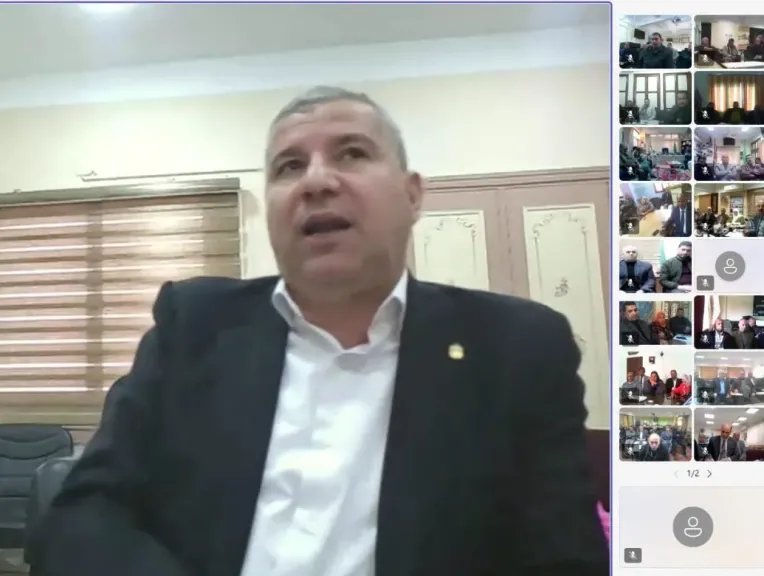 تعليم الشرقية وكيل أول التعليم يترأس اجتماعا بتقنية الفيديو كونفرانس