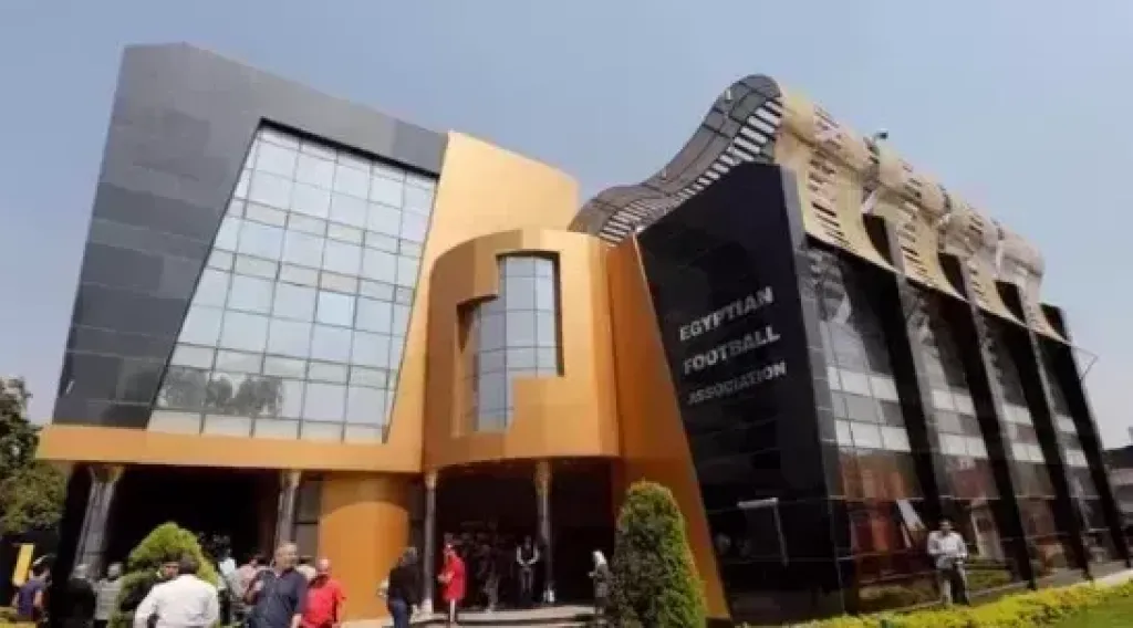 اتحاد الكرة يحسم ملف وديات المنتخب وإعادة تشكيل اللجان الأحد المقبل