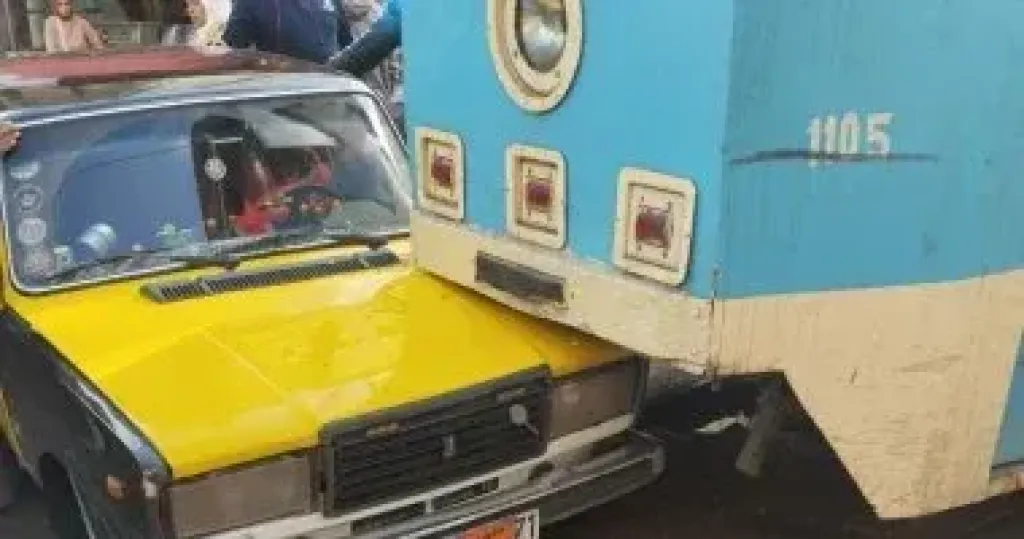 كشف واقعة مشادة سائق أجرة مع سيدة بسبب الأجرة بدمنهور