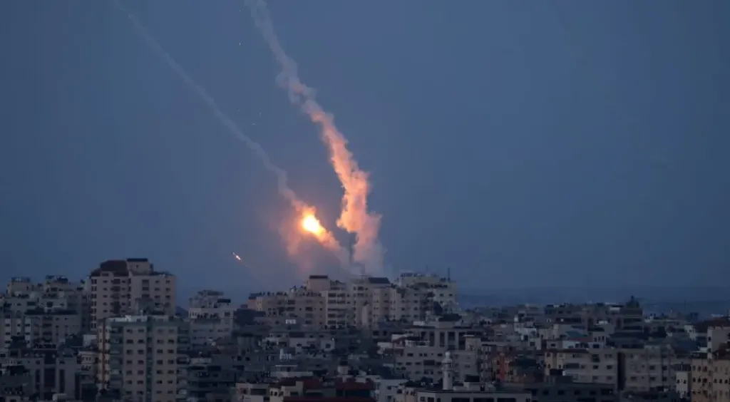 مستشار خامنئى: سنستهدف قلب تل أبيب إذا تعرضنا لأى هجوم