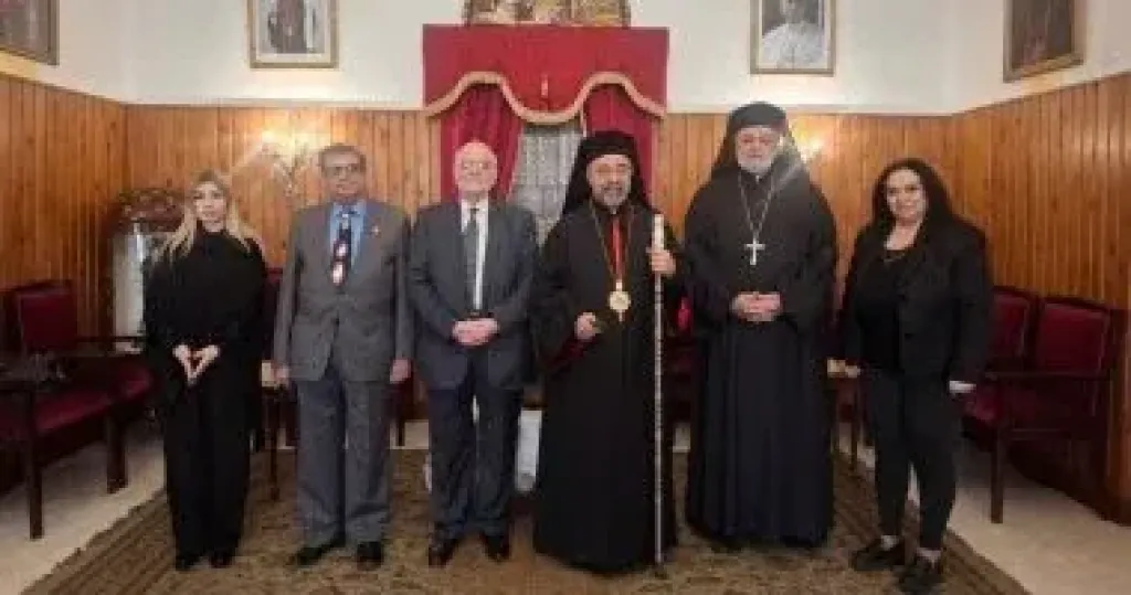بطريرك الأقباط الكاثوليك يستقبل أمين عام مجلس كنائس الشرق الأوسط لبحث التعاون