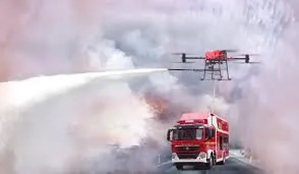 محافظ القاهرة: لأول مرة استخدام ”درون” لإطفاء حريق منشأة ناصر .. صور