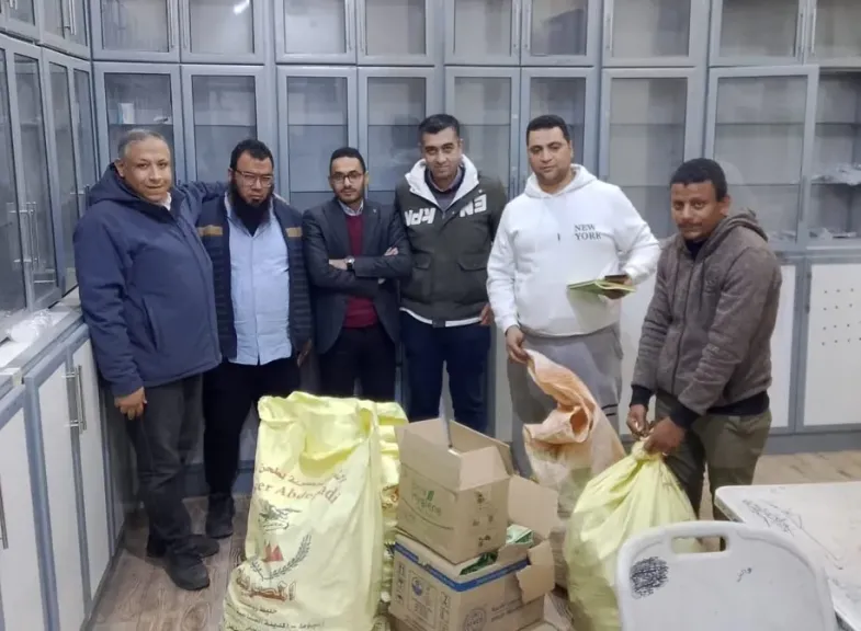 محافظ أسيوط: ضبط صيدلية غير مرخصة بالقوصية والتحفظ على 800 ألف