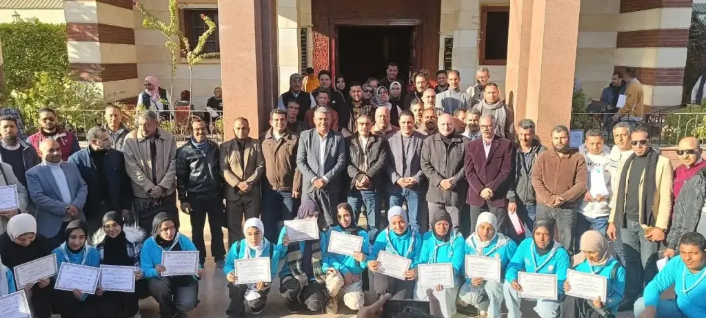 محافظ أسيوط: رفع الوعي باشتراطات الأمن والسلامة ضرورة للحد من المخاطر