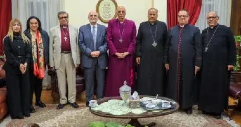 رئيس أساقفة الكنيسة الأسقفية يستقبل الأمين العام لمجلس كنائس الشرق الأوسط