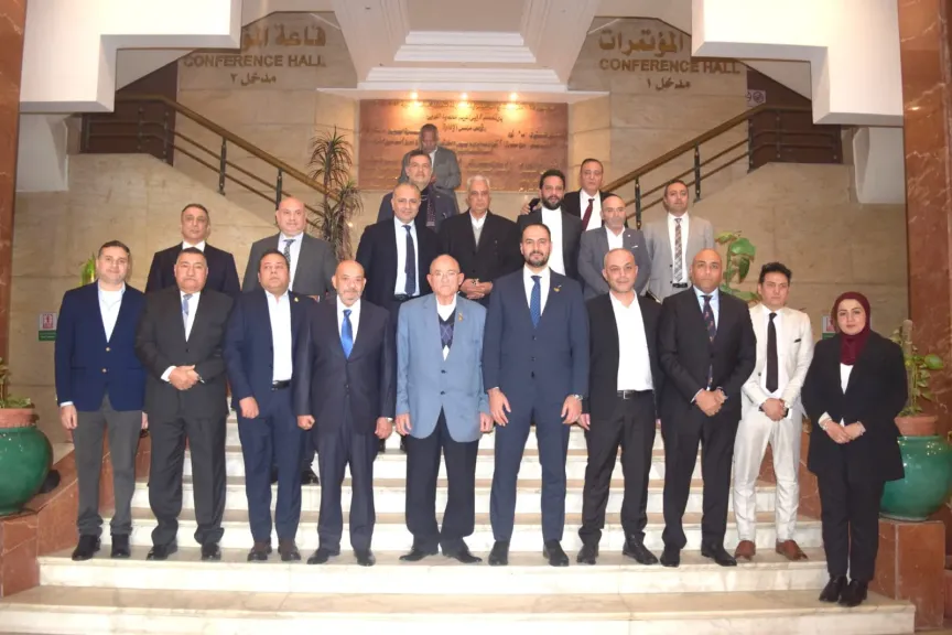 وفد اقتصادي سوري يزور غرفة القاهرة لبحث آفاق تعاون جديدة في قطاع مواد البناء