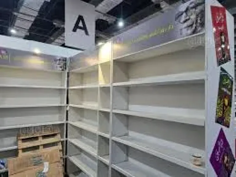 تساؤلات حول أجنحة خالية في معرض الكتاب، والإدارة تكشف السبب