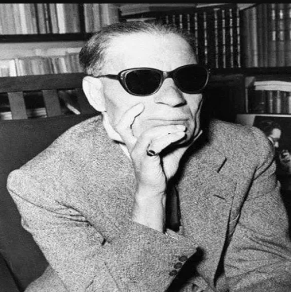 ”وثائق ملف الطالب طه حسين بكلية الآداب” ضمن إصدارات قصور الثقافة في معرض الكتاب