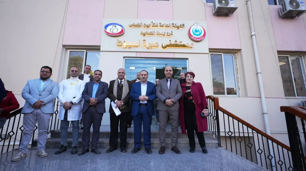 محافظ أسيوط يتفقد مستشفيات وأقسام الحروق ويعلن خطة تطوير شاملة