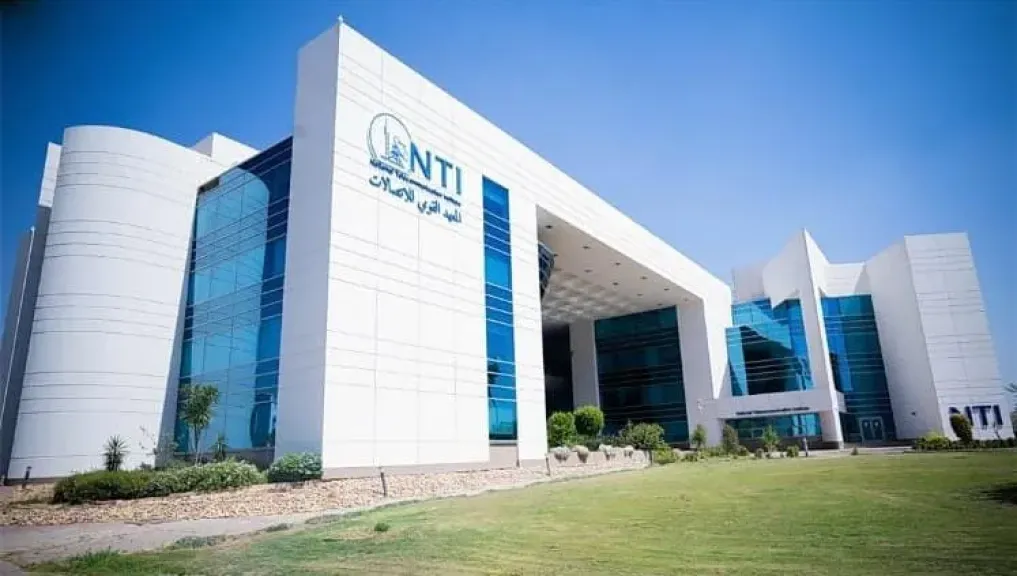 وزير الاتصالات يطلق أول معرض للتوظيف لخريجي مبادرات وبرامج المعهد في مجالات الاتصالات وتكنولوجيا