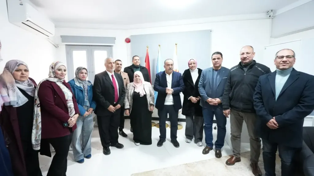 محافظ أسيوط يناقش مع إحدى الجمعيات التنموية إنشاء مأوى للكلاب الضالة