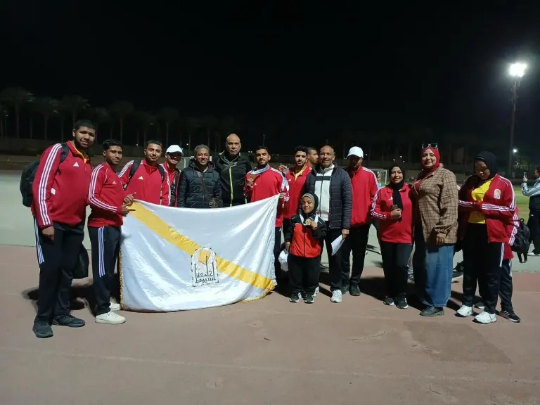 جامعة أسيوط تحصد 27 ميدالية لطلابها من ذوي الهمم بدوري الجامعات والمعاهد