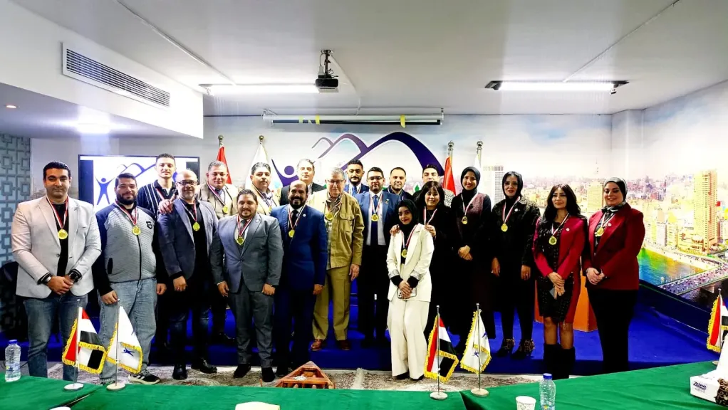 رئيس حزب المؤتمر: يكرم أعضاء غرفة انتخابات المركزية بالحزب