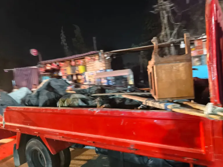 رفع الإشغالات والخيم من شارع سيد الجديد أمام مستشفى الإصابات أسيوط