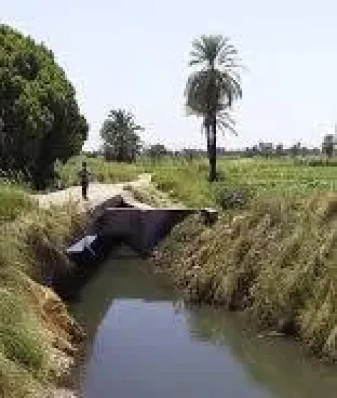 وفاة شاب وإصابة أثناء تنظيف مجرى مائي مركز الفتح اسيوط