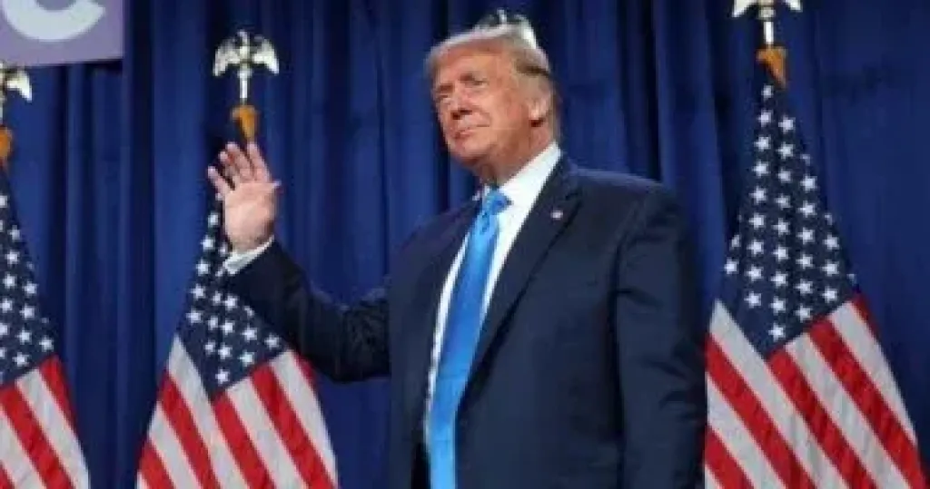 ترامب: وجهت إدارة الهجرة بالتعامل بحزم شديد مع ممتلكات الحكومة الفيدرالية