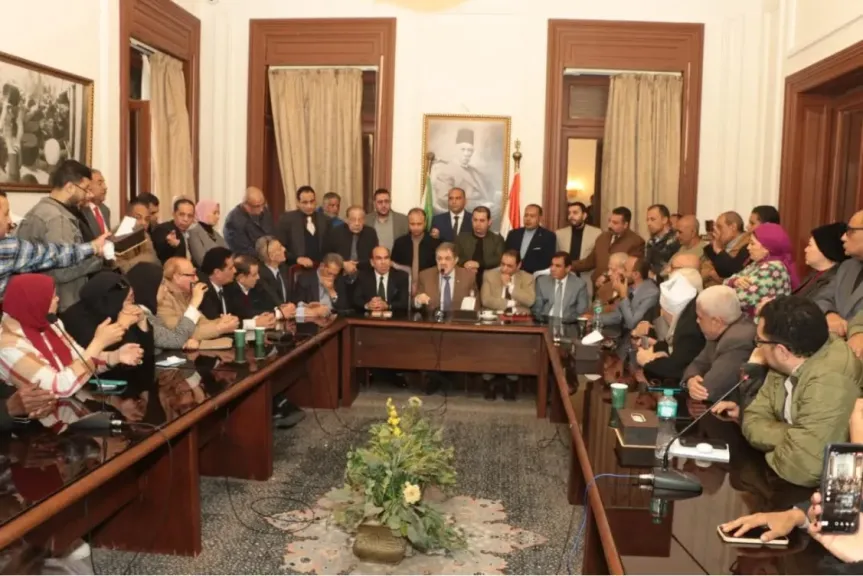 استقبال حاشد للدكتور السيد البدوي رئيس الوفد في أول ظهور بعد فوزه برئاسة الوفد