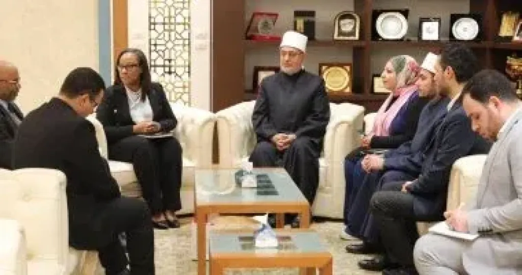 مفتي الجمهورية: القيادة المصرية تولى اهتمامًا بالغًا بقضية مكافحة الإرهاب