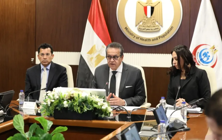 وزير الصحة يترأس اجتماعًا تنسيقيًا لاستقبال جرحى غزة