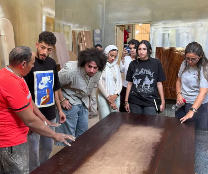 زيارات تعليمية لمدينة دمياط ومصنع ببدر وأكبر معرض اثاث بالشرق الأوسط لربط دراساتنا الاكاديمية بالصناعة