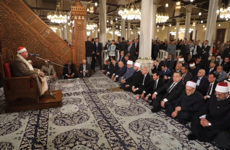 نائبا عن رئيس الجمهورية.. محافظ القاهرة يشهد الاحتفال بليلة النصف من شعبان  بمسجد الحسين