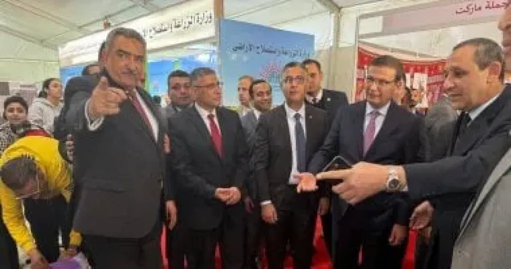 بتوجيهات من وزير الزراعة.. طرح بيض المائدة بـ105 جنيهات بمعرض خير مزارعنا بالدقي