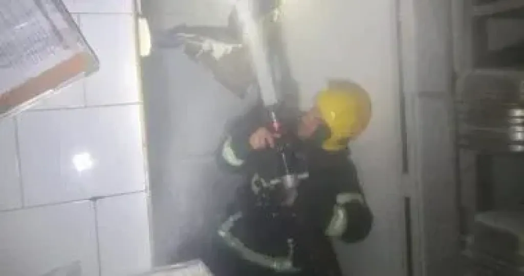 السيطرة على حريق مدخنة مطعم فى التجمع