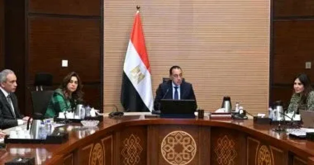 رئيس الوزراء يتابع الموقف التنفيذي لمشروعات هيئة تنمية الصعيد