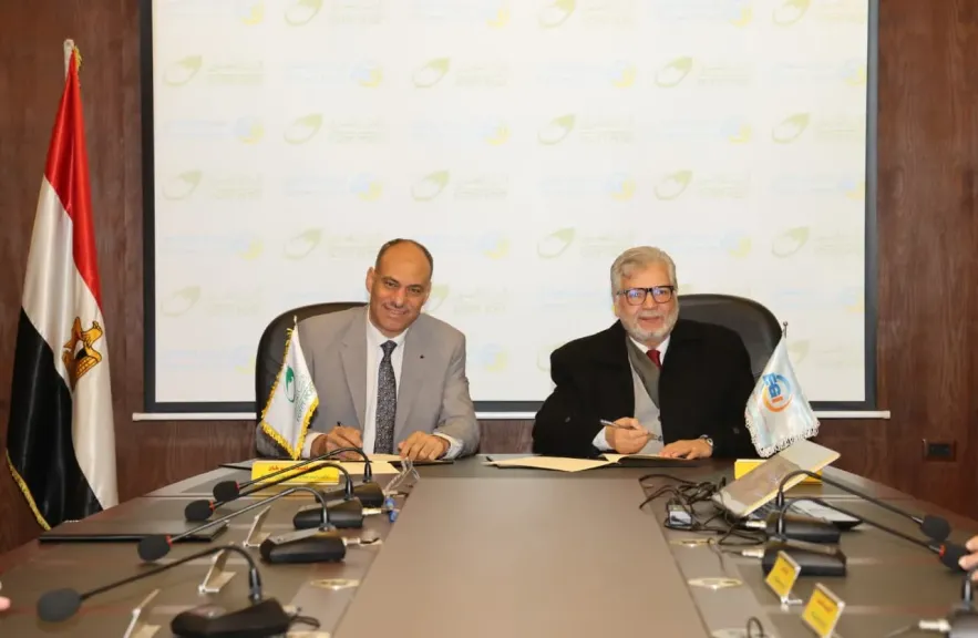 ”الهيئة القومية للبريد” و”معاهد الجزيرة العليا بالمقطم” توقّعان بروتوكول تعاون.. لتقديم الخدمات البريدية والمالية داخل الحرم الأكاديمي