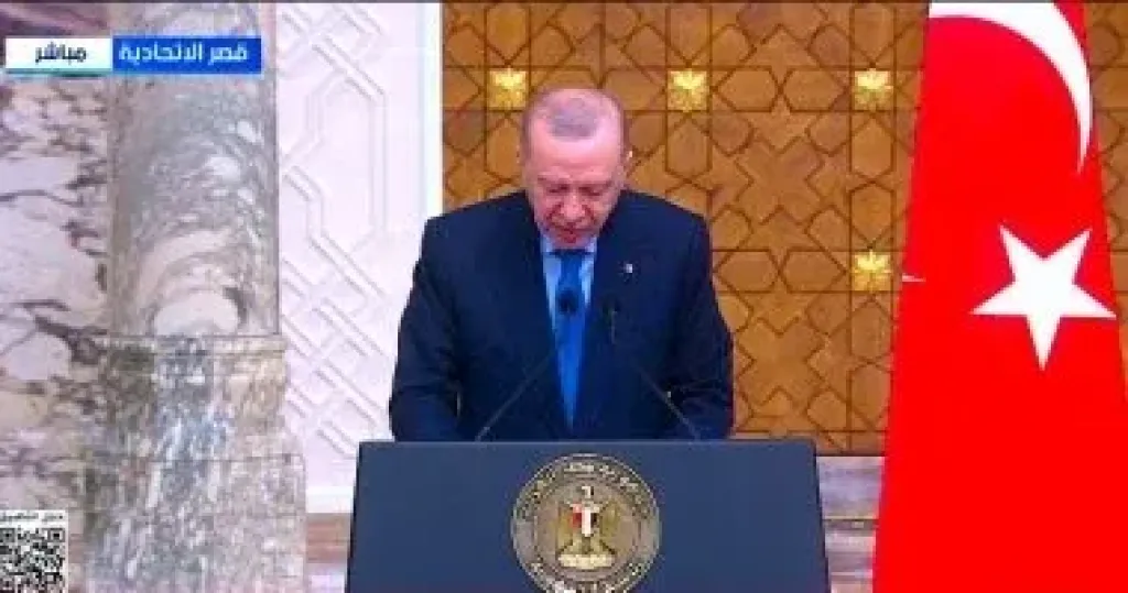 أردوغان: نرفض الهجمات الإسرائيلية على غزة وندعم مع مصر إعادة الإعمار