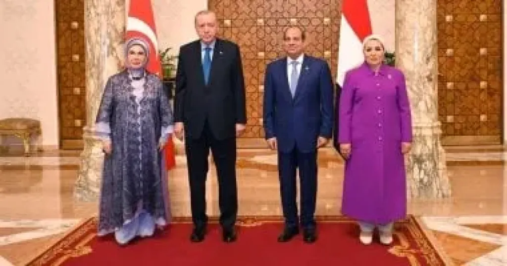 السيدة انتصار السيسى ترحب بزيارة قرينة الرئيس التركى لمصر